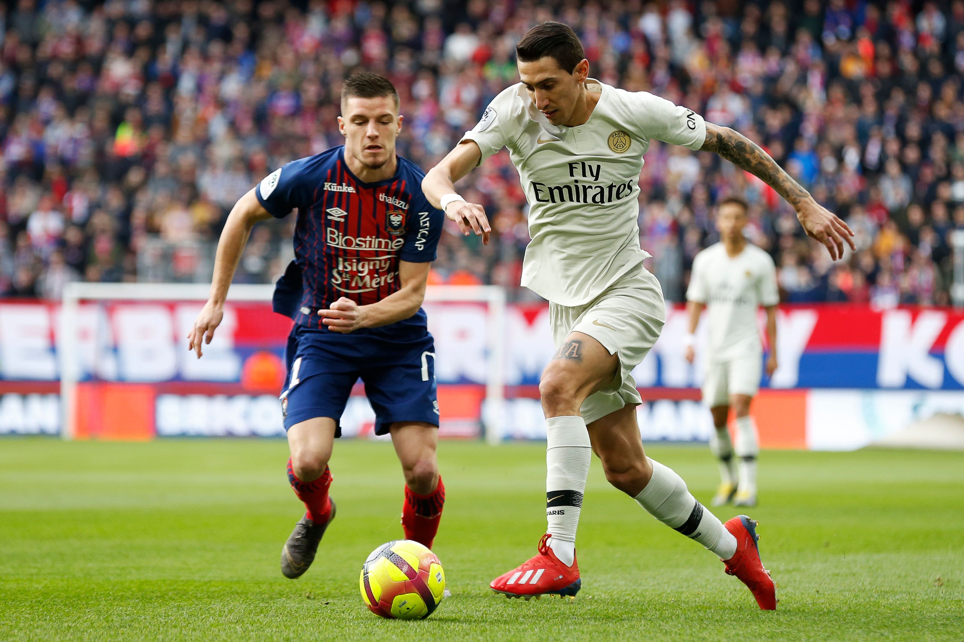 两款加起来月入过亿的爆款，出海竟然双双“滑铁卢”？