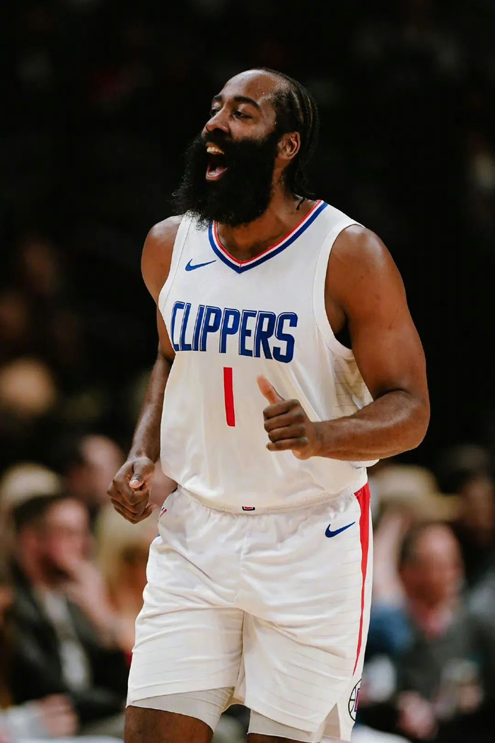 双星黯淡！拉文&德罗赞合计40投15中&三分9中1 仅得到34分