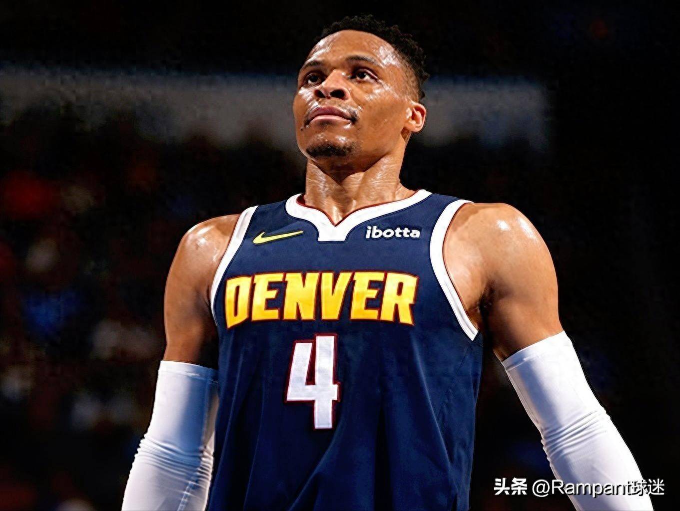 铃木一朗在 2010 年达成连续十年 200 支安打及金手套，展现极致稳定