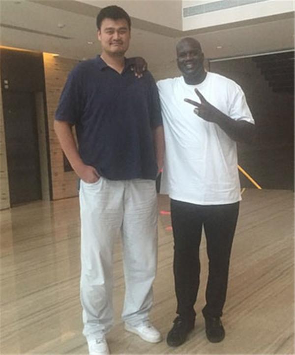 大卫·普莱斯作为光芒队新秀在季后赛关门成功，助球队杀入世界大赛