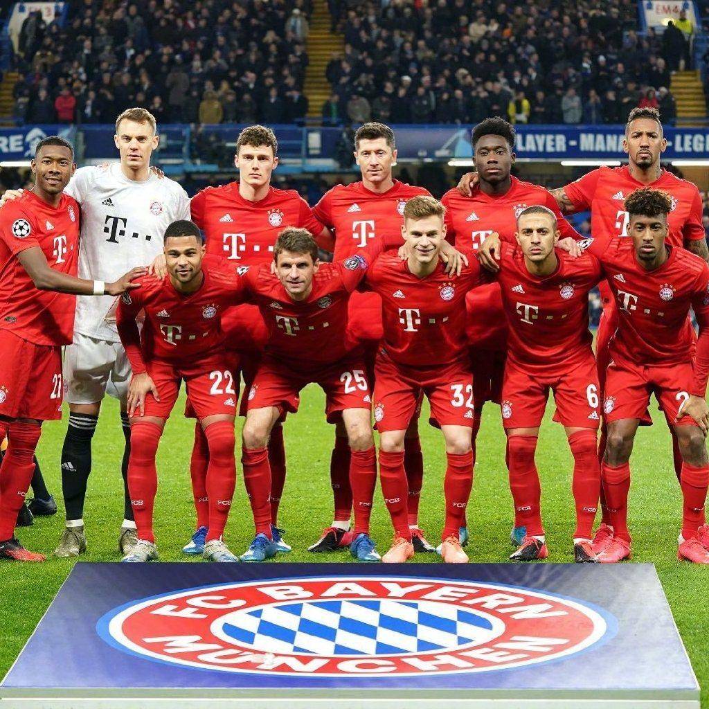 郎平夫妇跨年夜现身洛杉矶中餐厅 与亲朋好友相聚眉眼间满是轻松自在