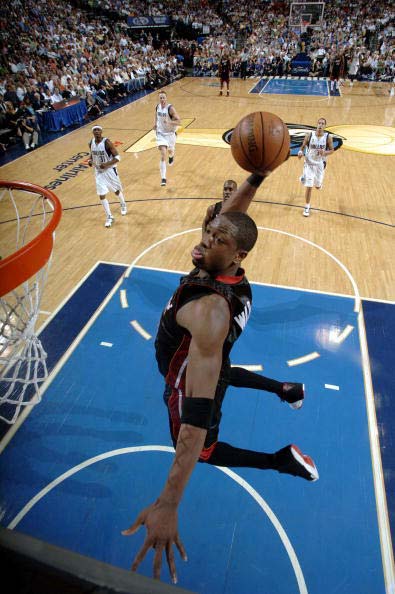 除了哲凯赖什，阿森纳的两位法国名宿该叫什么？